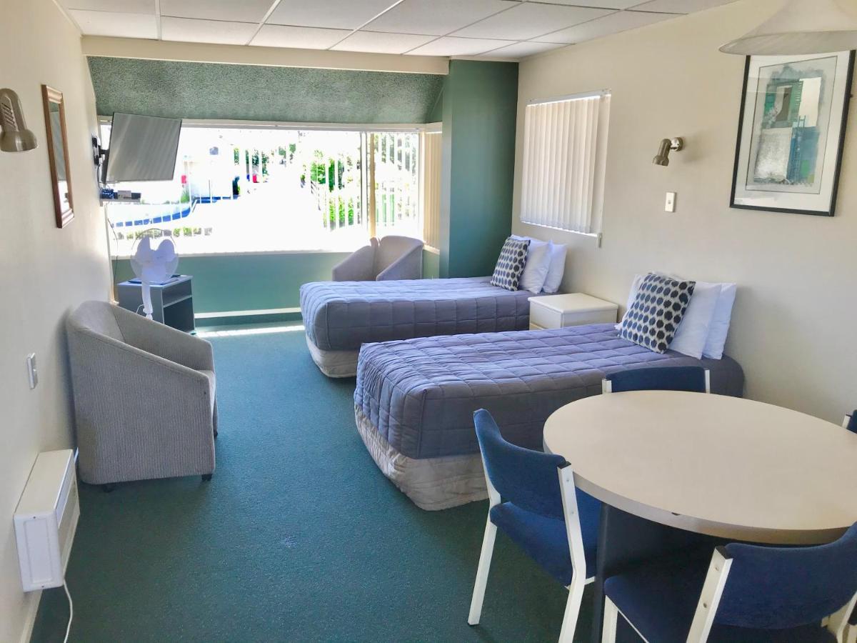 Tui Oaks Motel Taupomeer Buitenkant foto