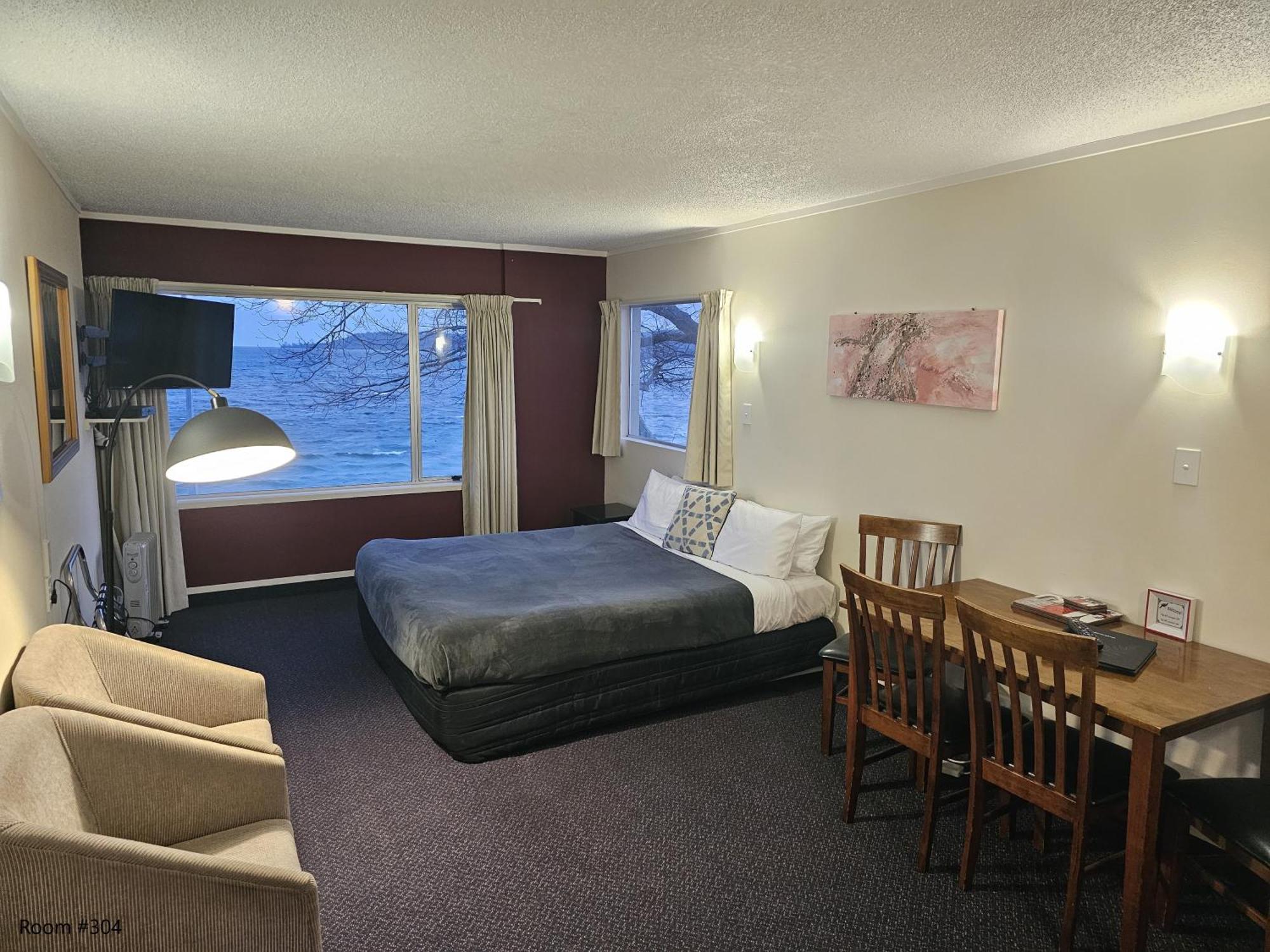Tui Oaks Motel Taupomeer Buitenkant foto