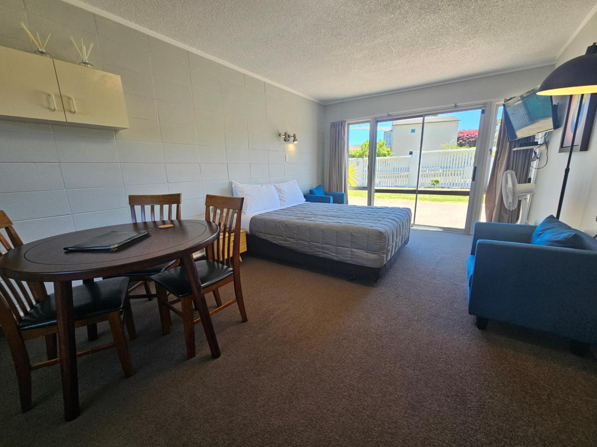 Tui Oaks Motel Taupomeer Buitenkant foto