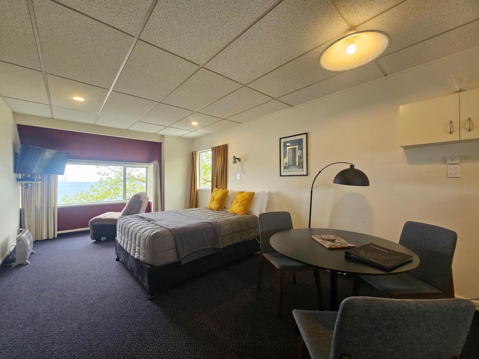 Tui Oaks Motel Taupomeer Buitenkant foto